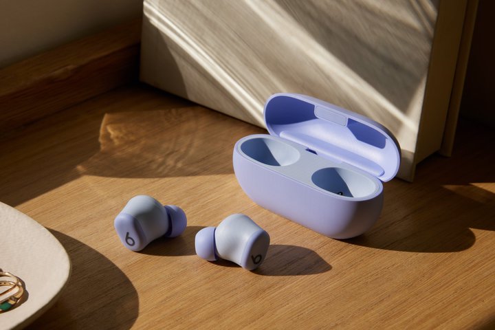 BeatsAuhjŏ̊SCXuSolo BudsvBP[XɃobe[񓋍