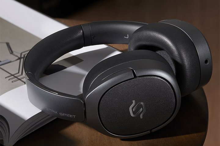 EDIFIERAƎ̑2㕽ʎE^hCo[𓋍ڂBluetoothwbhzuSTAX SPIRIT S5v