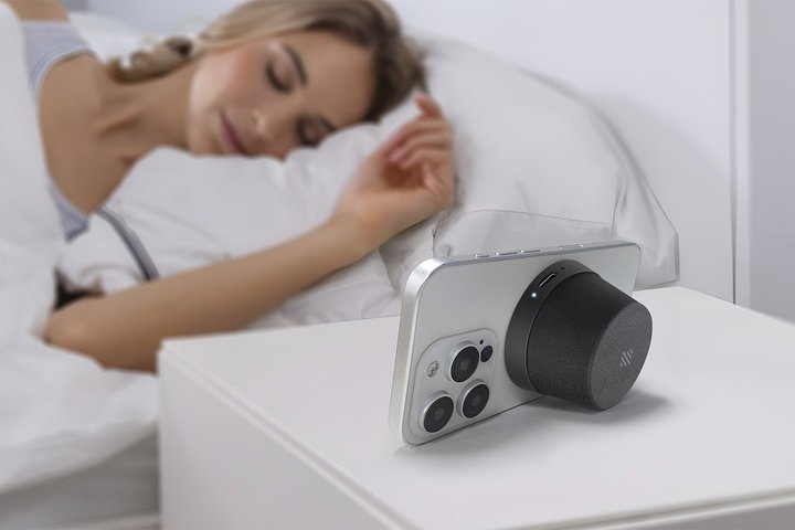 miatoneAiPhoneX^hƂĂg郏CXXs[J[uMagBoom Miniv