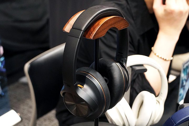 |^tFXAVIOTgsbhz3hsW^Hi-UnitgLsz5hiI