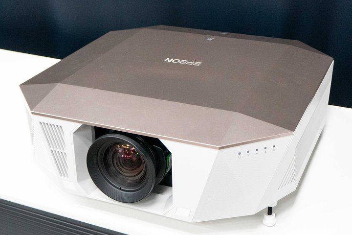 Gv\Ao̓[U[6000[̃tOVbvE4KvWFN^[uEH-QL3000v