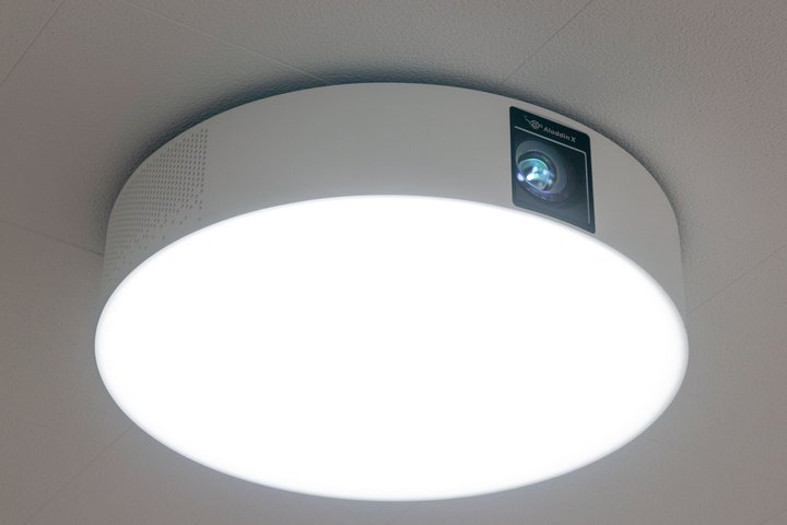 Aladdin XACg@\[Ɩ̌^vWFN^[uAladdin X2 Lightv