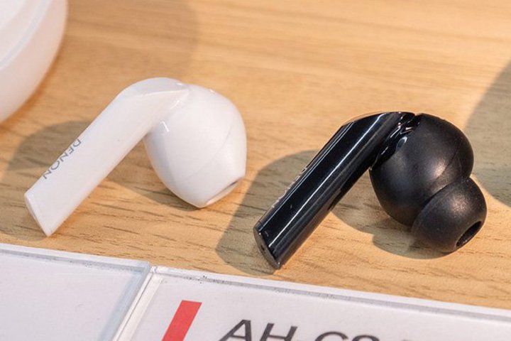 fmAŏʃwbhz̃hCo[œKEڂTWSuAH-C840NCWvuAH-C500Wv