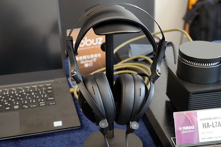 wbhtHՁ}nAuh̖^wbhzuYH-C3000vȂǊJf2@QloW