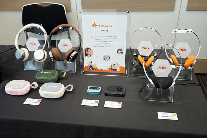 wbhtHՁFIIOVnC]DAPuM21vȂǎQlWiBTuuhuSnowskyvグ