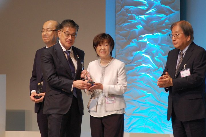 pi\jbNAu2024NxDG̔Xlӏ󑡒掮vJÁB374Xh_ɋP