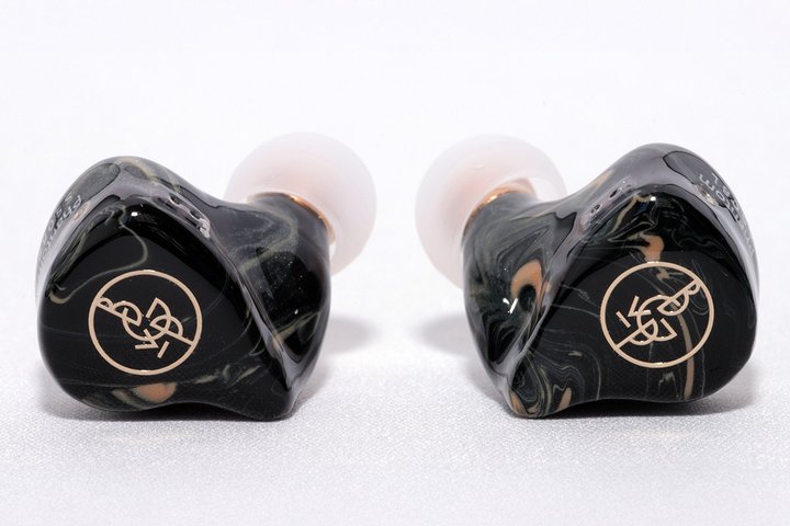 BGVPA`^BA^Ód^DDڂ̌nCubhCzuPhantom Gold Rose Ver. Limitedv