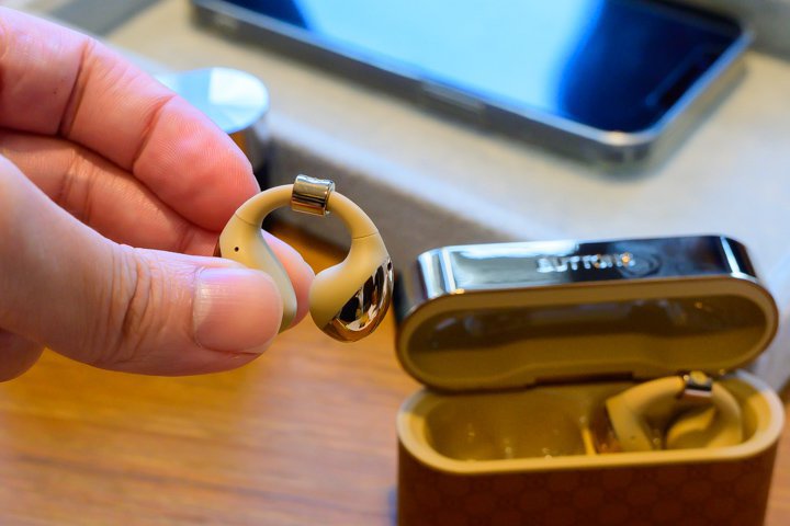 LAuhEBUTTONS{㗤BAIG[WFg gȂ璮hSCX7/25