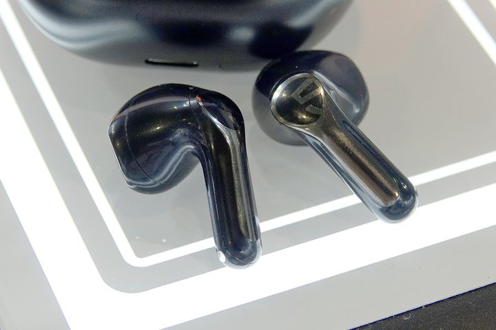 IFASOUNDPEATSA{OMEMSSCXCzuAir5 Pro{vȂǓW