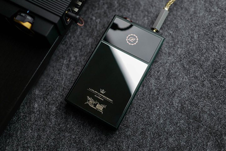 LUXURY&PRECISIONA|[^uv[[uE7PCM1792AvBu@DAC`bṽfAڂ