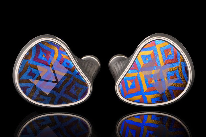 Noble Audio�A9�h���C�o�[�^�N�A�b�h�u���b�h�̍ŏ�ʃC���z���uKronos�v