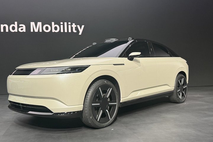 ��CES��AFEELA�ASUV�̐V�v���g�^�C�v���\�B�ԓ����Q�[���Ƃ��A�g�����u�V�����I�[�f�B�I�E�r�W���A�����v��