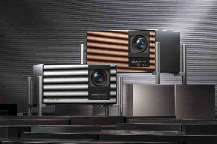  ��CES��XGIMI�A�v���̉掿����ʉƒ�ɂ��͂���4K�X�}�[�g�v���W�F�N�^�[�uTITAN Noir Max�v