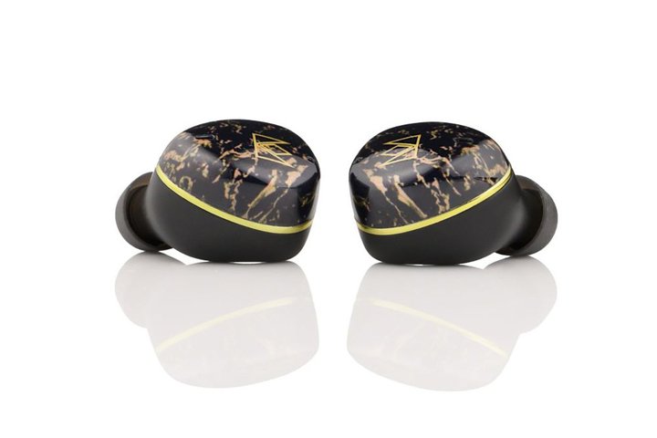 Noble Audio�A�g���C�u���b�h���S���C�����X�uFoKus Rex5�v�ɐ����ȐV�F�g�u���b�N�h