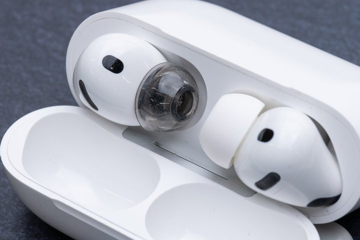 AZLA�A�̉��ŕό`����C���[�s�[�X�uSednaEarfit XELASTEC II�v��AirPods Pro 3��p���f��