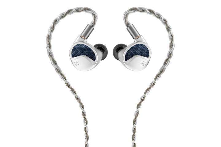 LETSHUOER�A�Ǝ��J����15.5mm�a�����O�^���ʃh���C�o�[�𓋍ڂ����L���C���z���uAstralis�v