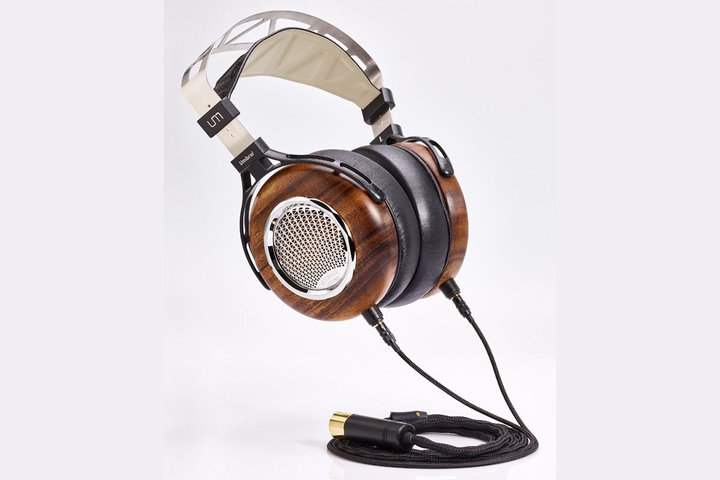 Unique Melody���̃t���T�C�Y�J���^�w�b�h�z���uUmbral�v���������B4�����{��