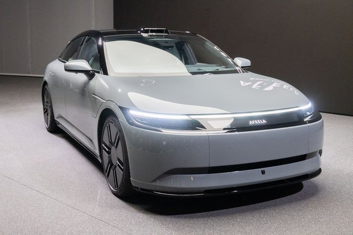 �\�j�[�E�z���_�uAFEELA 1�v�̔����~�B��2�e���J����~