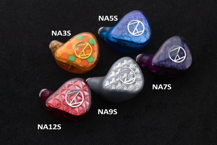 Nostalgia Audio�A�t�����V�����C�����j�uProfessional S Series�v�B3BA���f������g���C�u���b�h12�h���C�o�[���f���܂�5�@��