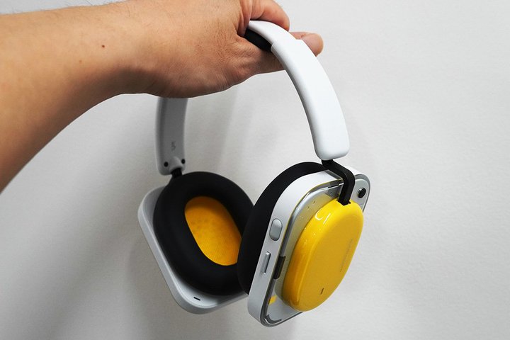 Nothing�A���C�����X�w�b�h�z���uHeadphone�ia�j�v�ɐV�F�C�G���[