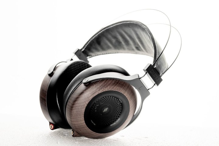 DUNU�A�u���b�N�E�H���i�b�g➑̂�J�[�{���t�@�C�o�[�U���̗p�̊J���^�w�b�h�z���u�K MORTISE�v