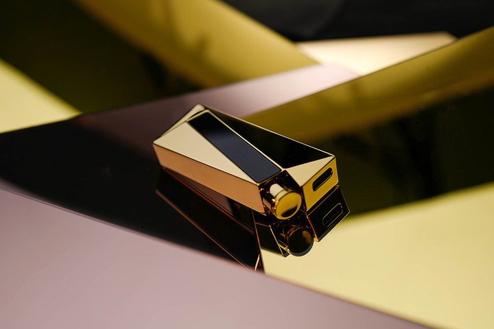 LUXURY��PRECISION�A�A�j���E�Q�[���n���y�Ƀt�H�[�J�X�������ʌ���DAC�^�A���v�uW4-ACG�v