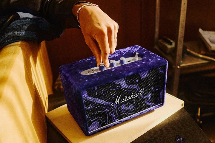 Marshall�A�W�~�w���Ƃ̏o�����60���N���L�O����Bluetooth�X�s�[�J�[�uActon III�v���ʃ��f��