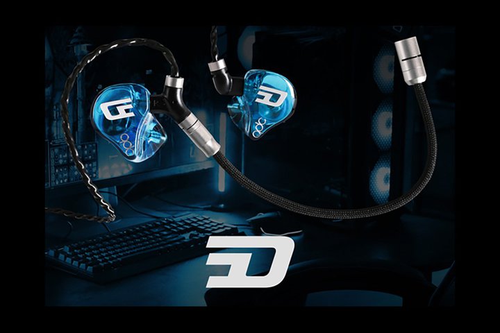 qdc�A�Q�[�~���O�����d�l�̃J�X�^��IEM�uDEBUT-CG�v�B���E�\�ȃu�[���}�C�N�t��