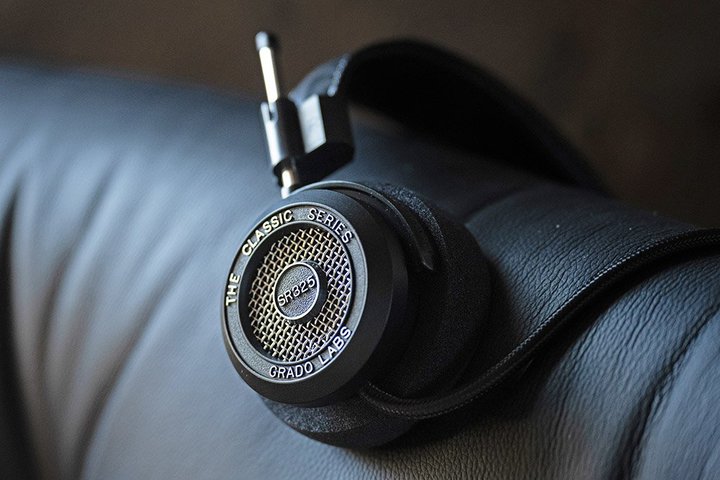 GRADO�A�����O�Z���[���f�����č\�������J���^�w�b�h�z���uClassic Series�v3���f��