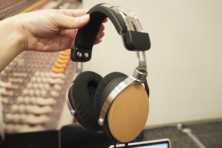 ���|�^�t�F�X��TAGO STUDIO�A�����O�Z���[���j�[�w�b�h�z���^�A�V�_�����̃��g���f�U�C���w�b�h�z��