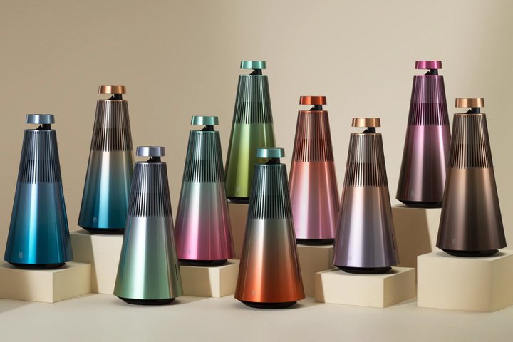 B&O�uBeosound 2�v�A�O���f�[�V�����d�グ�̌��胂�f���uGradient Collection�v�B�����ł͊e�F1��̂�