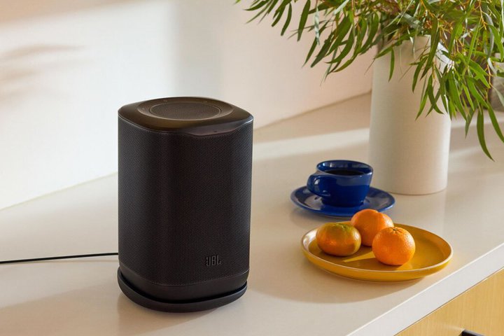 ��IFA��JBL�AWi-Fi���C�����X�X�s�[�J�[�uJBL Cove�v�B�A�g���ĉƂ̂ǂ��ł����y�Đ�