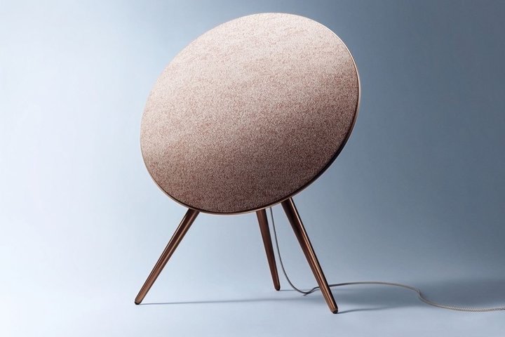 Bang��Olufsen�A�X�s�[�J�[�uBeosound A9�v�ɉ����݂̂���V�F�uSienna Brown�v