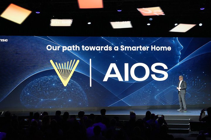 ��IFA���n�C�Z���X�AAI���ڂ̎�����OS�uV AIOS�v�𔭕\�B�e���r���R�l�N�e�b�h�z�[���ւ̑�����