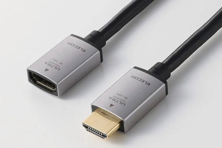 �G���R���AHDMI�|�[�g���g���₷���ʒu�܂ň����o����A8K/60Hz�Ή��̉���HDMI�P�[�u��