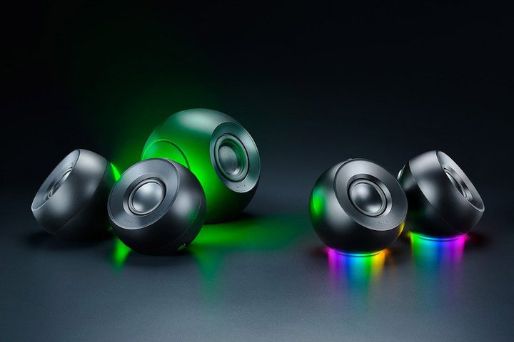Razer�A�R���p�N�g�ȋ��`�f�X�N�g�b�v�Q�[�~���O�X�s�[�J�[�uMako�v�B�T�u�E�[�t�@�[�t���f�����W�J