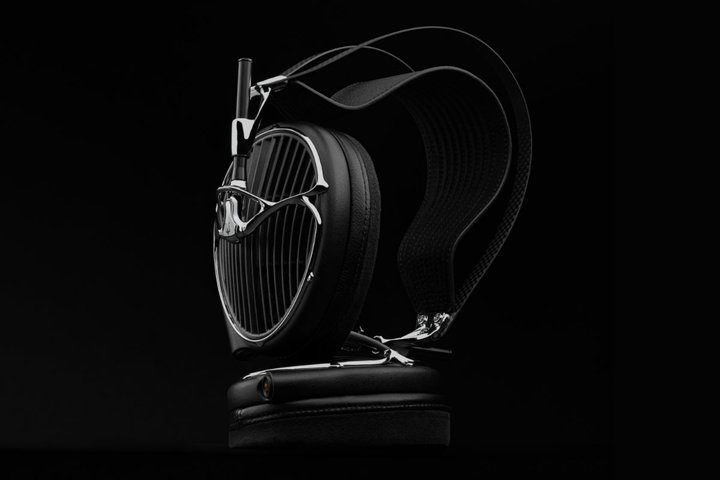 Meze Audio�A�V�t���O�V�b�v�E�w�b�h�z���uARTA�v�B�V�J��225�����ʎ��E�h���C�o�[���ځA��110���~