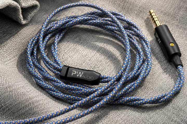 PW AUDIO�A�k���ȓ����\���ŉ����Ǝ��񂵂𗼗������C���z���P�[�u���uAinishiki ���сv