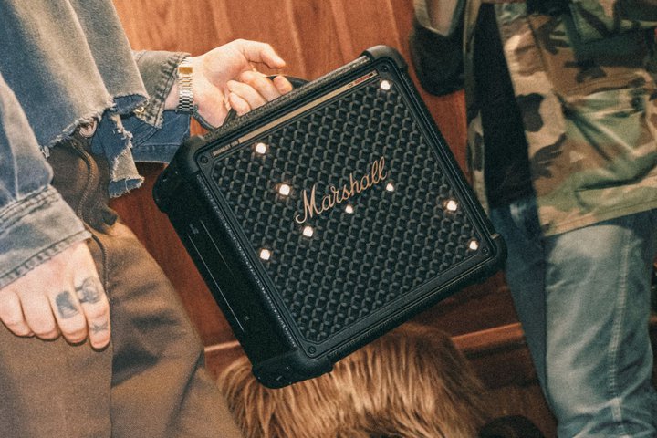 Marshall�A�V���[�Y�ŏ��E�Ōy�ʂ̃p�[�e�B�[�X�s�[�J�[�uBromley 150�v�B360�x�T�E���h�^�X�e�[�W���C�g����