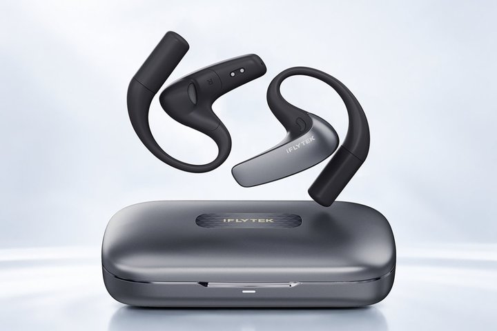 iFLYTEK�A60����Ή��́uAI�|��C���z���v��s�̔��J�n�B�Ζʁ^�ʘb�^�E�F�u��c�����A���^�C���|��