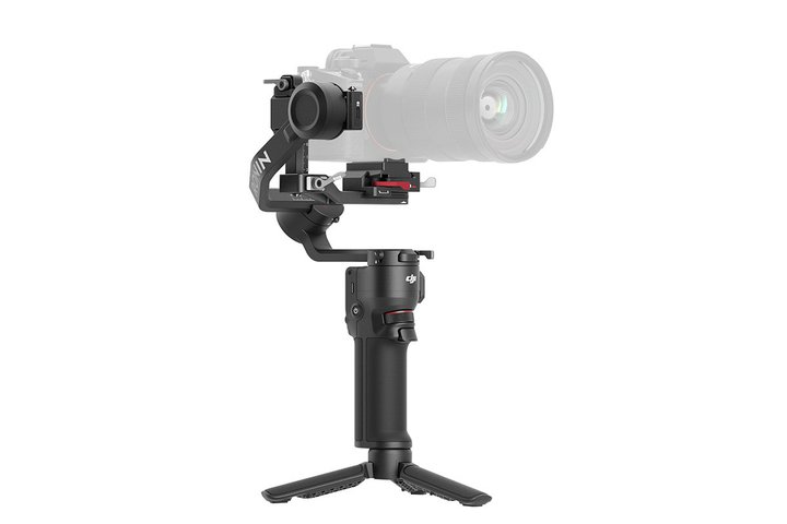 DJI、ミラーレスカメラ用スタビライザー「DJI RS 3 Mini」。縦向き動画撮影用のオプションを同梱