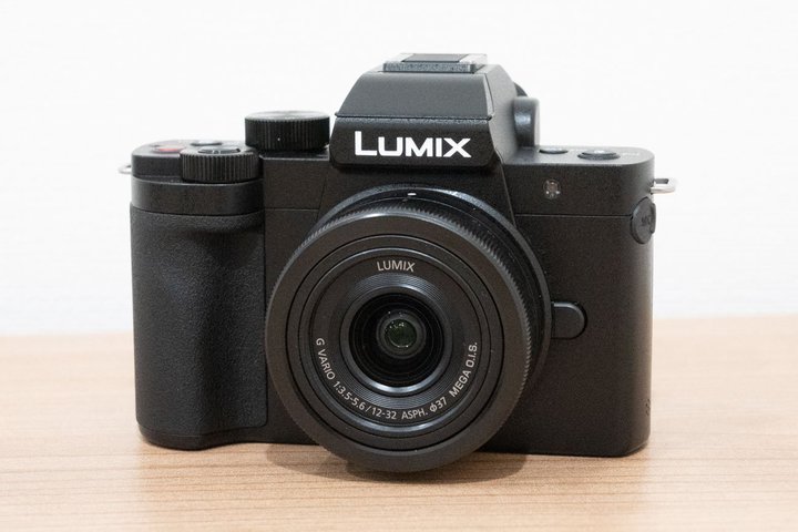LUMIXA^yʃ~[XuG100DvBOLEDt@C_[̗pAÎ~łg₷