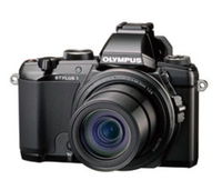 オリンパス、「PEN」の外観を踏襲した光学24倍ズーム対応