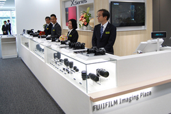 xmtC̃uhM_uFUJIFILM Imaging Plazavۂ̓ɃI[v