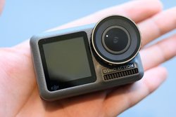 DJĨANVJuASMO ACTIONv𑁑̌BGoProɋ͂ȃCoo