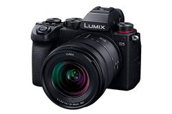 LUMIXA^yʂ̃tTCY~[XuS5vBʋ@̃ZT[^fGWp