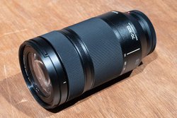 LUMIXA^yʁ^n[t}NΉ̖]Y[YuLUMIX S 70-300 mm F4.5-5.6 MACRO O.I.S.v