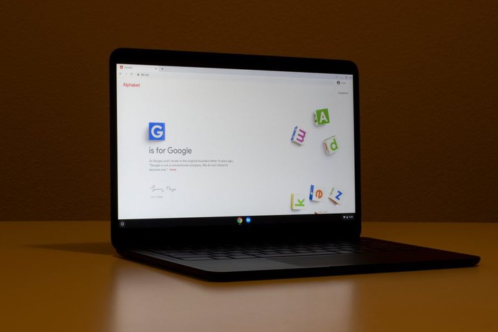 GoogleAPixelbook̊J𒆎~ - ăfBA