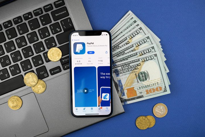 App StoreAŒቿi120~160~ɁB1053ȏlグ