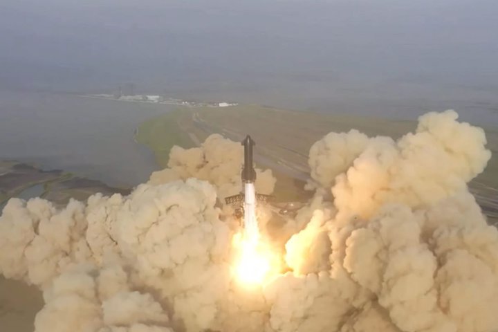 SpaceXStarshipjAߍxɍ~DBZO